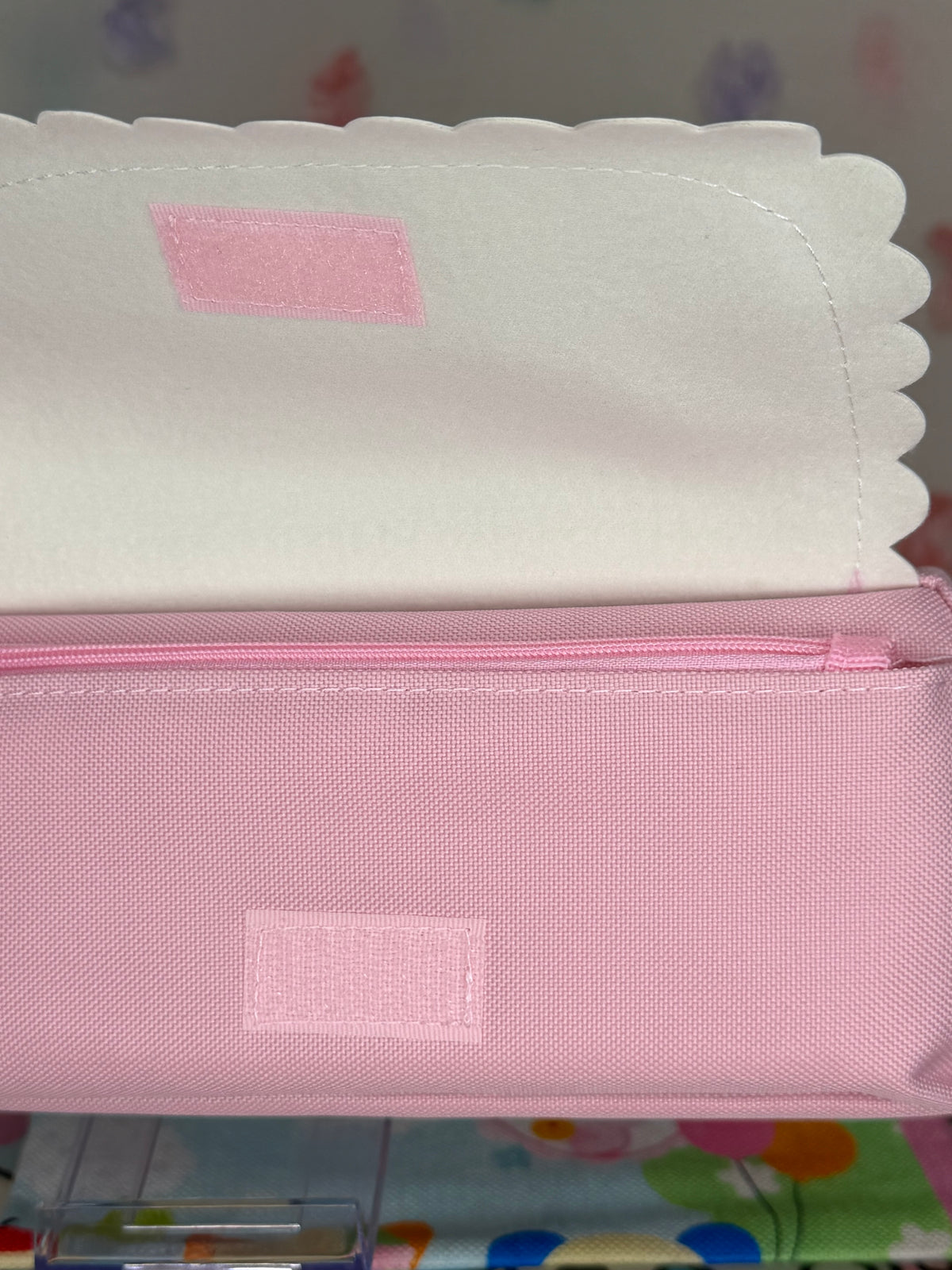 Usahana Pink Zipper Makeup/Pen Bag w/Scalloped Flap Cartoon With Usahana Mat