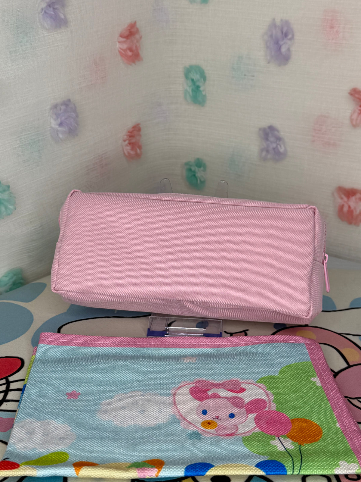 Usahana Pink Zipper Makeup/Pen Bag w/Scalloped Flap Cartoon With Usahana Mat